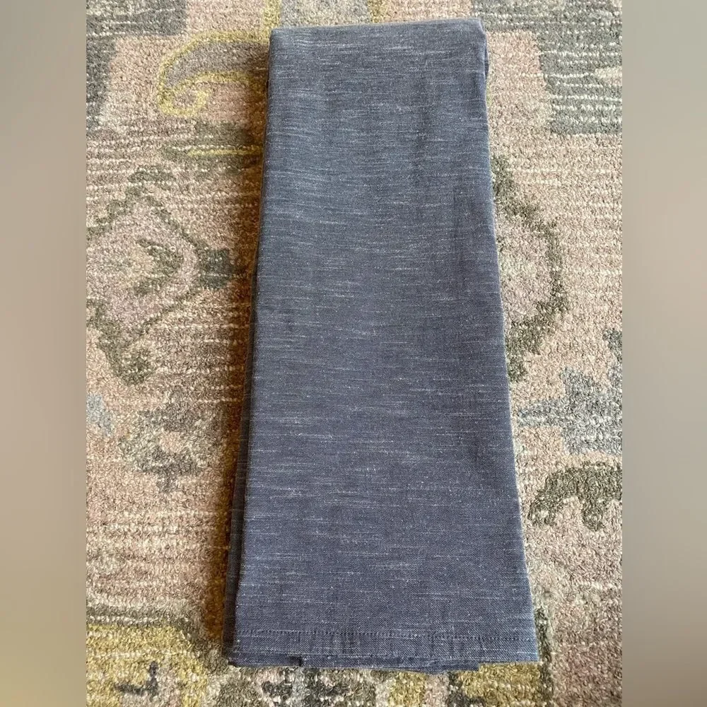 Threshold Table Throw - Picture 5 of 6